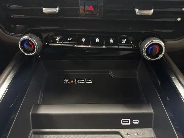 2025 Chevrolet Tahoe 4WD LT