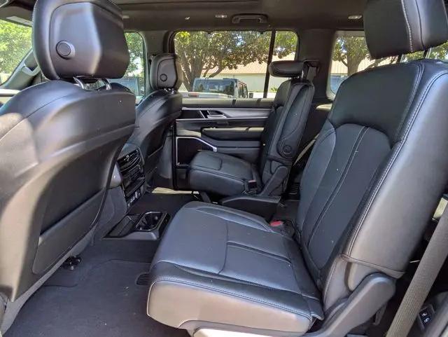 2026 Jeep Grand Wagoneer Limited Reserve 4x4