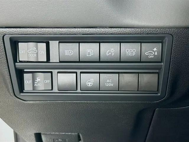 2026 Toyota Tundra Capstone CrewMax 6.4' Bed