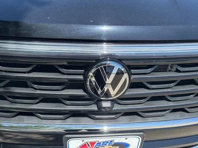 2024 Volkswagen Atlas 2.0T SEL Premium R-Line