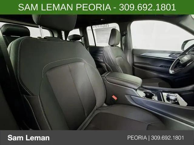 2026 Jeep Grand Cherokee Altitude 4x4