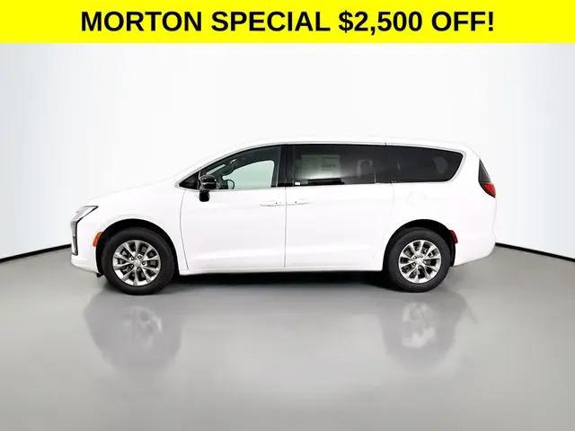 2027 Chrysler Pacifica Select