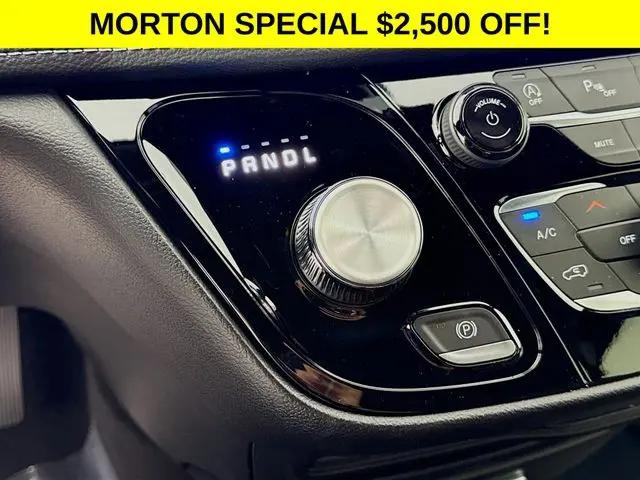 2027 Chrysler Pacifica Select