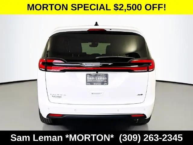 2027 Chrysler Pacifica Select AWD