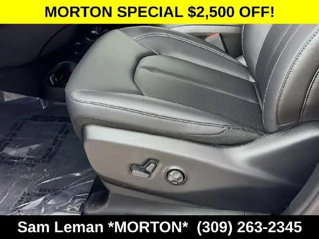 2027 Chrysler Pacifica Select AWD