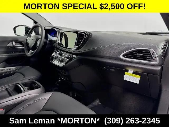 2027 Chrysler Pacifica Select AWD