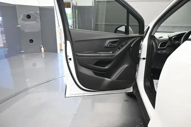 2022 Chevrolet Trax FWD LT