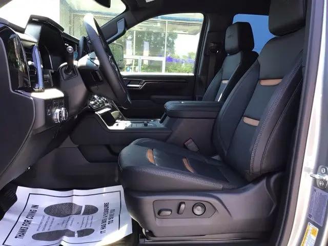 2026 GMC Sierra 2500HD Crew Cab, Standard Bed, AT4, 4WD