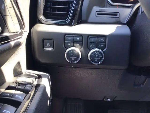 2026 GMC Sierra 2500HD Crew Cab, Standard Bed, AT4, 4WD
