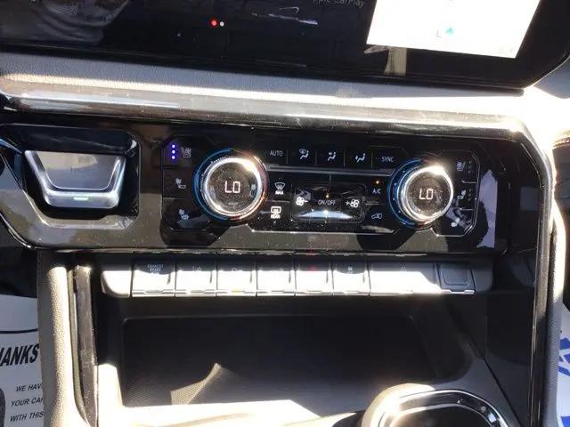 2026 GMC Sierra 2500HD Crew Cab, Standard Bed, AT4, 4WD