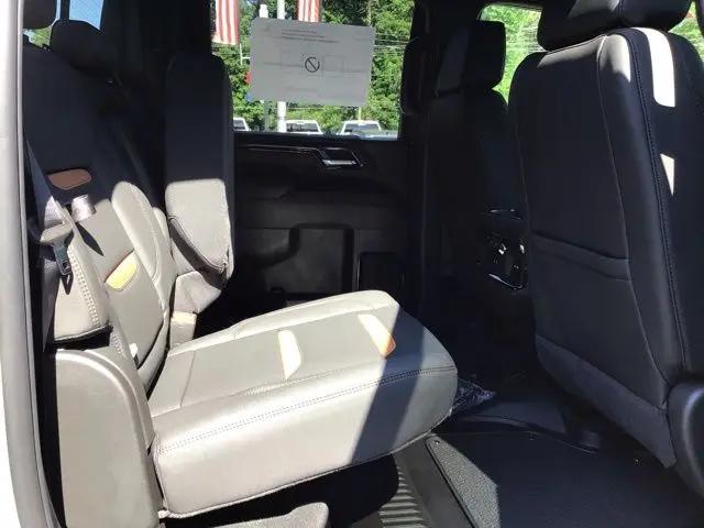 2026 GMC Sierra 2500HD Crew Cab, Standard Bed, AT4, 4WD