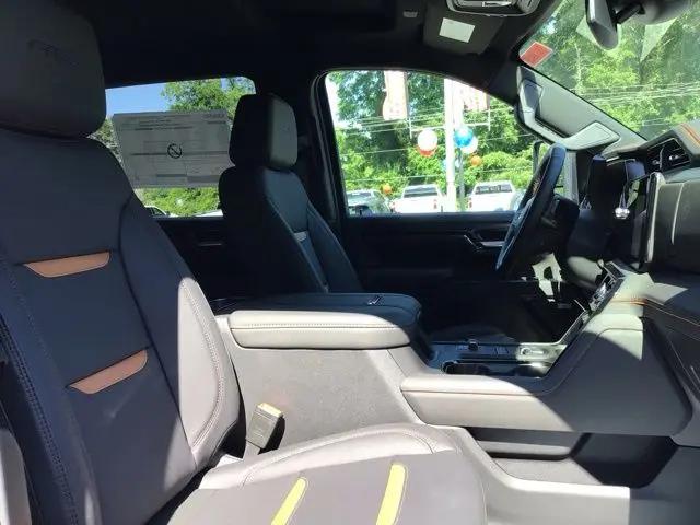 2026 GMC Sierra 2500HD Crew Cab, Standard Bed, AT4, 4WD