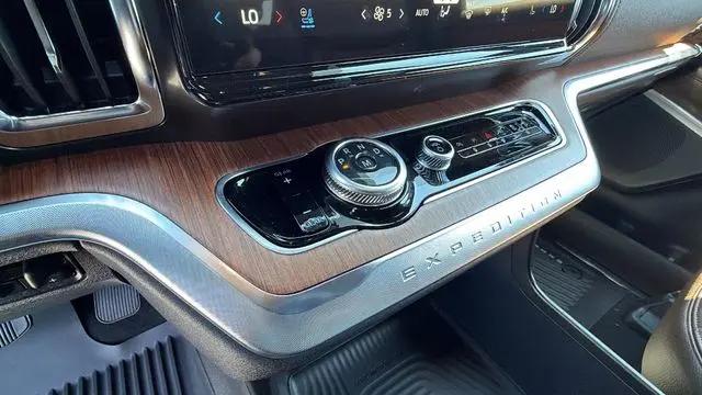 2026 Ford Expedition Max King Ranch MAX