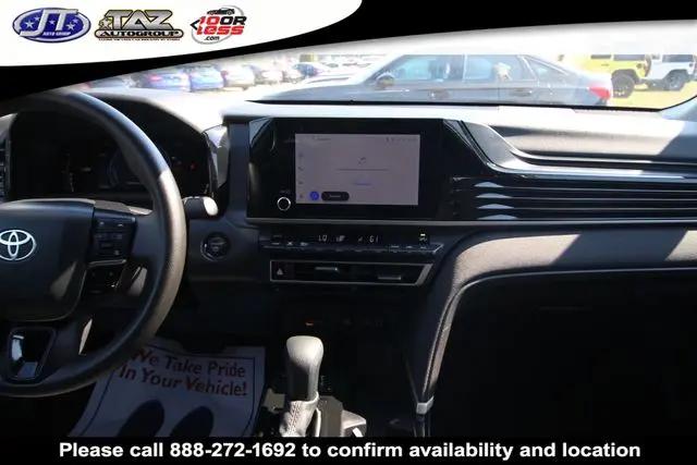 2025 Toyota Camry LE