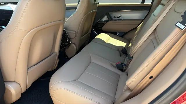 2025 Land Rover Range Rover Sport P360 SE