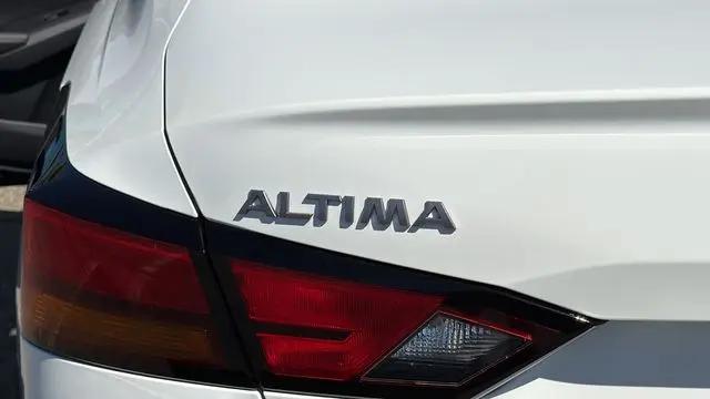 2026 Nissan Altima SV FWD