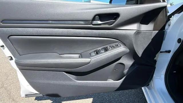 2026 Nissan Altima SV FWD