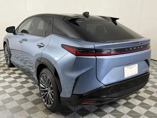 2023 Lexus RZ 450e Luxury