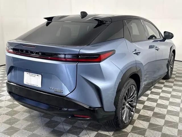 2023 Lexus RZ 450e Luxury