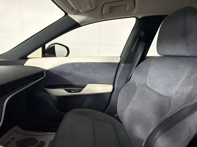 2023 Lexus RZ 450e Luxury
