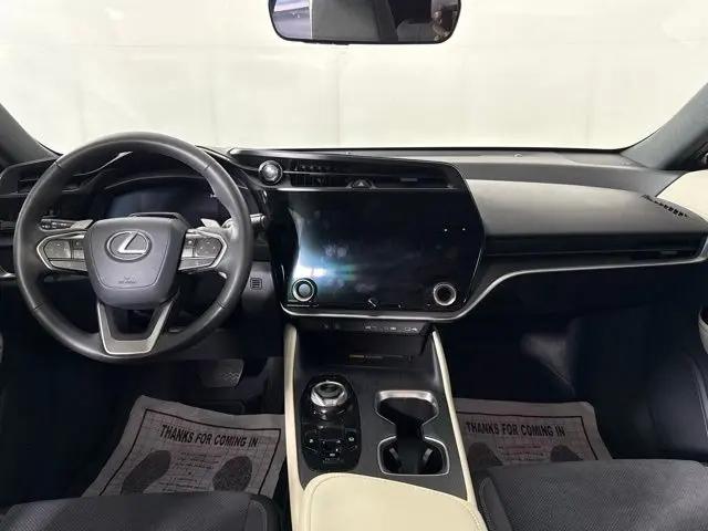 2023 Lexus RZ 450e Luxury