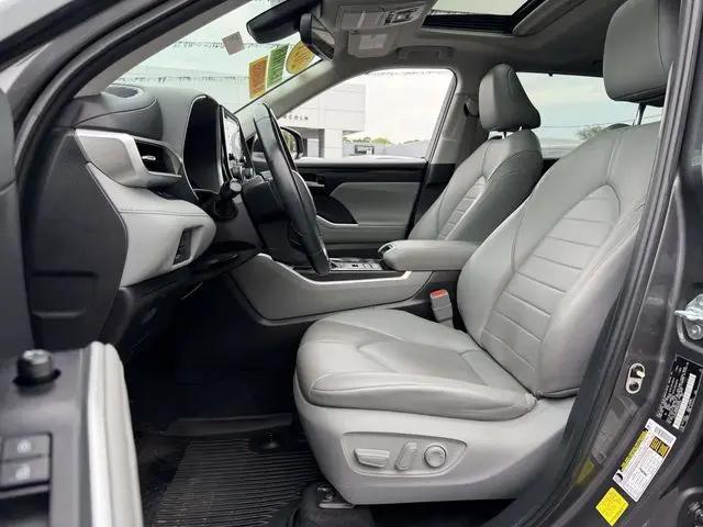 2021 Toyota Highlander XLE