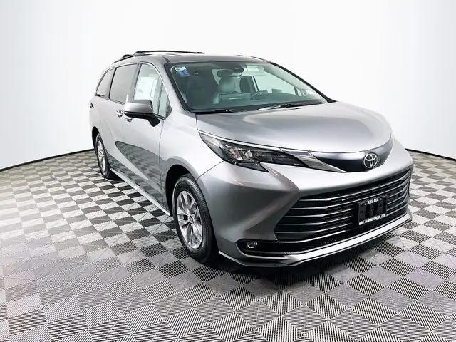 2026 Toyota Sienna XLE for sale in Selma, CA
