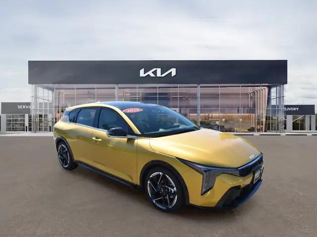 2026 Kia K4 GT-Line
