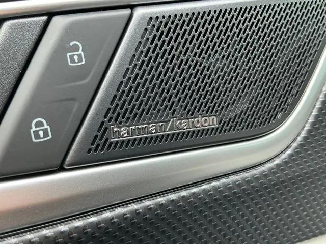 2026 Volkswagen Atlas Cross Sport SEL Premium R-Line