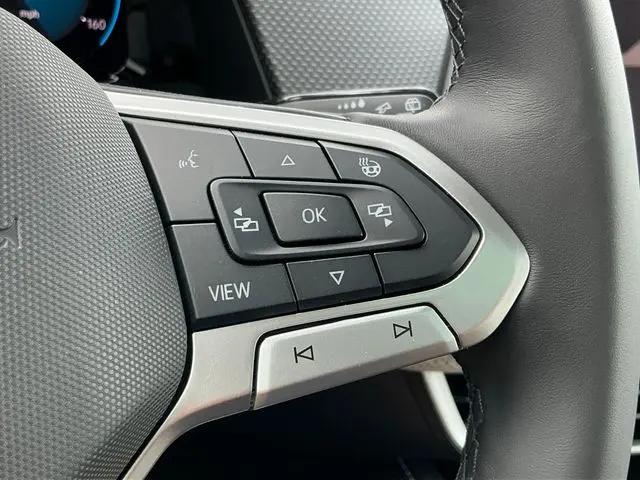 2026 Volkswagen Atlas Cross Sport SEL Premium R-Line