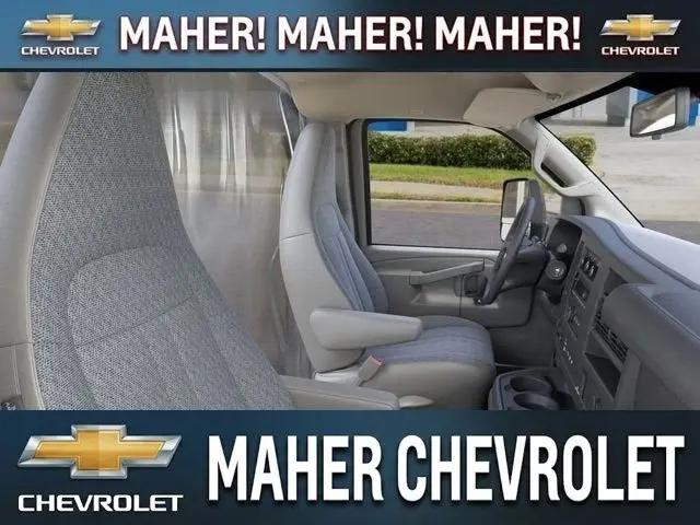 2025 Chevrolet Express Cutaway Work Van