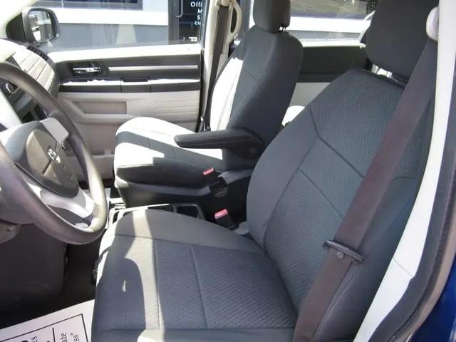 2010 Dodge Grand Caravan SE