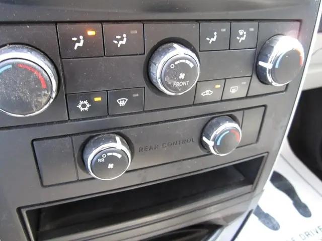 2010 Dodge Grand Caravan SE