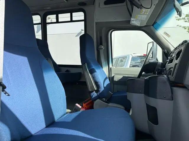 2014 Ford E-450 Cutaway E-450