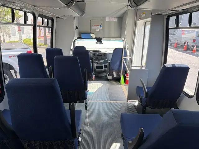 2014 Ford E-450 Cutaway E-450