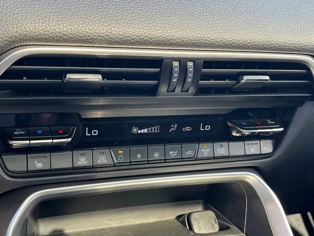 2025 Mazda CX-70 Premium Package