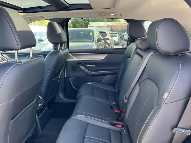 2025 Mazda CX-70 Premium Package