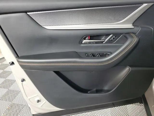 2024 Mazda X-90 3.3 Turbo Preferred