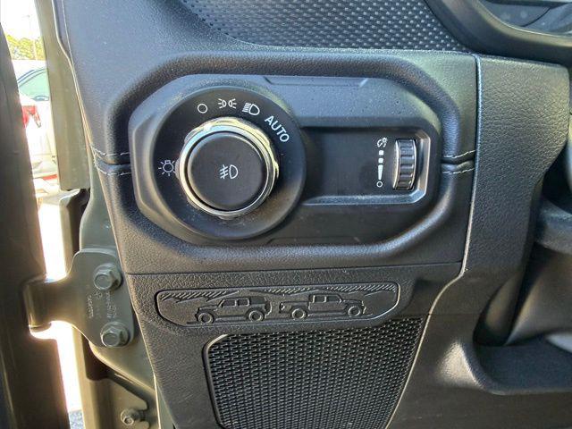 2025 Jeep Wrangler 4-Door Recon 4x4