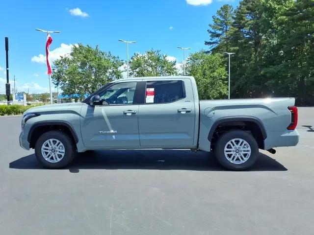 2026 Toyota Tundra SR5 CrewMax 5.5' Bed