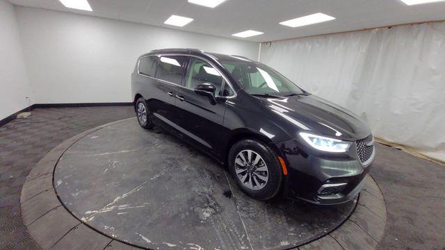 2021 Chrysler Pacifica Hybrid Touring L