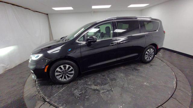 2021 Chrysler Pacifica Hybrid Touring L