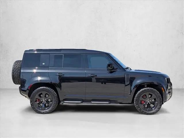 2023 Land Rover Defender 110 X-Dynamic SE