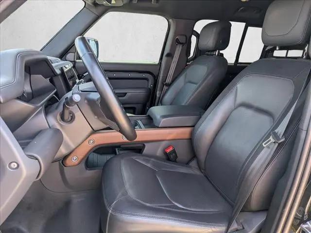 2023 Land Rover Defender 110 X-Dynamic SE