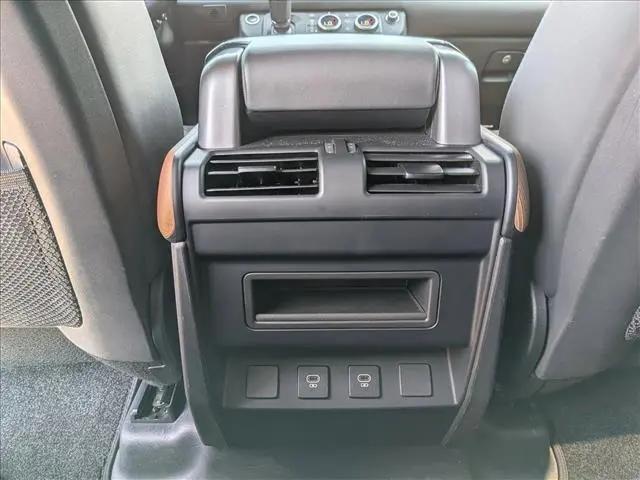 2023 Land Rover Defender 110 X-Dynamic SE