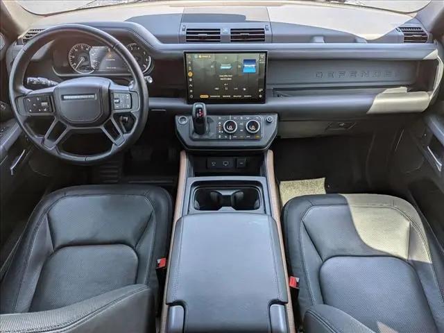 2023 Land Rover Defender 110 X-Dynamic SE