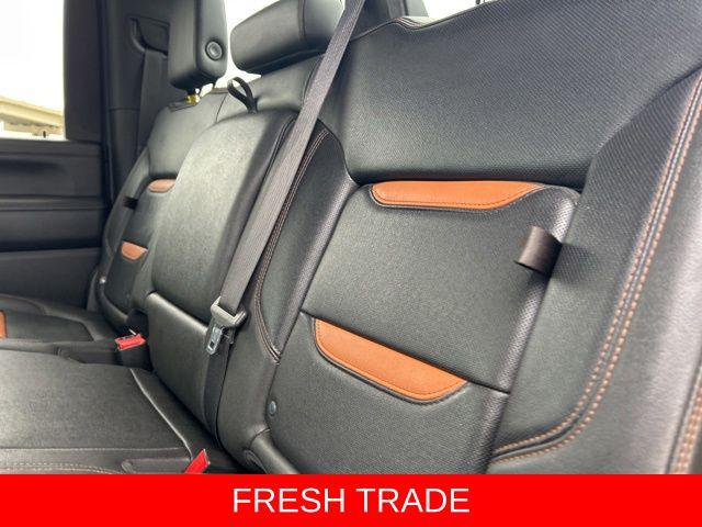 2022 GMC Sierra 2500HD 4WD Crew Cab Standard Bed AT4