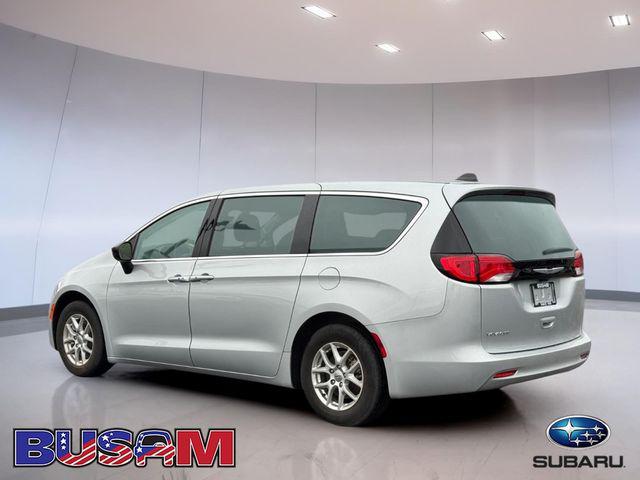 2024 Chrysler Voyager LX