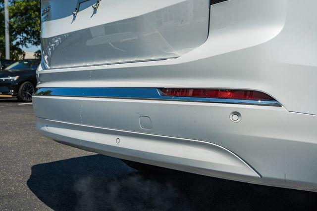 2026 Volvo XC90 Plug-In Hybrid Ultra, T8 AWD, Electric/Gasoline, Bright, 6 Seats