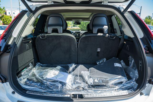 2026 Volvo XC90 Plug-In Hybrid Ultra, T8 AWD, Electric/Gasoline, Bright, 6 Seats